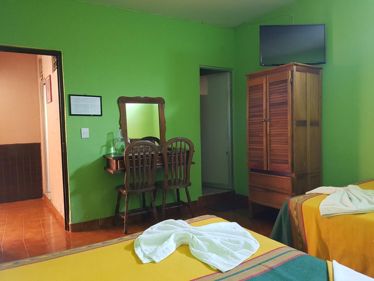 Hotel Nuevo Cupatitzio Uruapan  Exterior photo